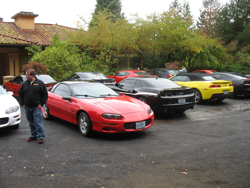 Illustration for article titled Columbia River Camaro Club - Fall Colors Run 2015